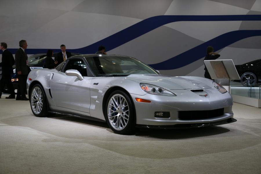  Chevrolet Corvette ZR1 2009 года  (фото 35 из 290)